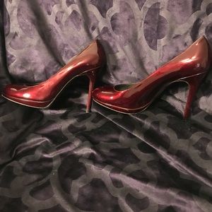 Stuart Weitzman maroon, patent leather 4.5” heels